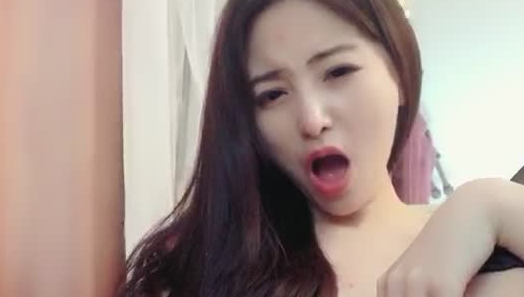 新人高颜值美女主播蜜桃臀女友 收费大秀 颜值高身材好 无毛粉穴 激情自慰