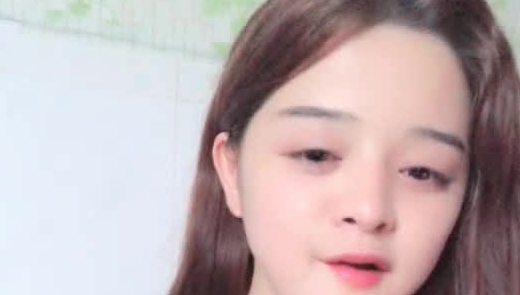 风骚韵味主播小安静呀 直播大秀 穿着开档丝袜 自慰插穴很是淫荡