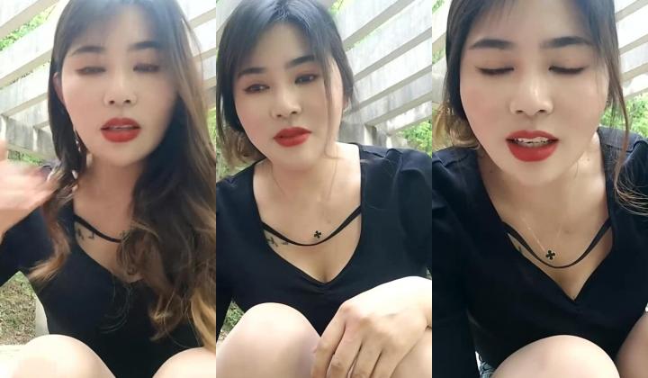 推荐，【腼腆的小少妇】，超骚御姐~!户外露奶~掰穴特写~刺激，名不副实一点儿也不腼腆，骚爆了