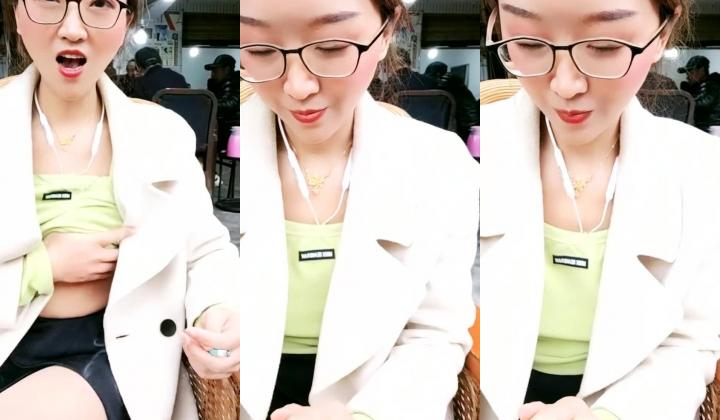 户外一姐，【瑶瑶想喷喷】，马路开档，跳蛋喷水~老人活动室专场，大爷们要是看见了受得了吗？太刺激