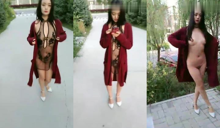 你的骚女人颜值颇高的少妇跟随大哥玩户外漏出，边走边敞开衣衫漏出，真空装揉奶子玩逼，人前漏出口交大