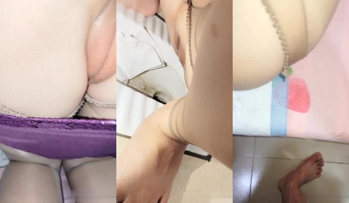 【幼师被调教】穿着紫色小狐狸的小内裤被我脱下看到一根毛毛没有的面包小穴 插到流水