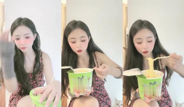 音乐校花【恩惠】这次终于放飞自我！露脸露三点出镜