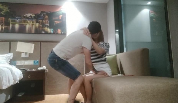 良家气质很有女人味的洗脚少妇职业套装优雅时常知性