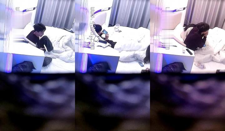 【安防 ️情侣泄密】极品清纯班花级小仙女 遭男友各种姿势疯狂输出 匀称身材硬了就开搞 后入啪啪响媚吟娇喘