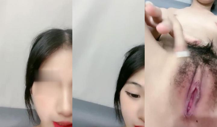 火爆人气学妹回归了，粉丝们都好激动，【小易的so啵啵】，无套啪啪内射，刚发育的少女，被肆意蹂躏