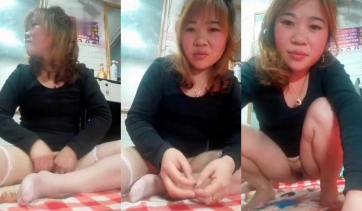 理发店夫妻关店后做黄播估计大哥不给力只能互相舔吃感叹生活不容易