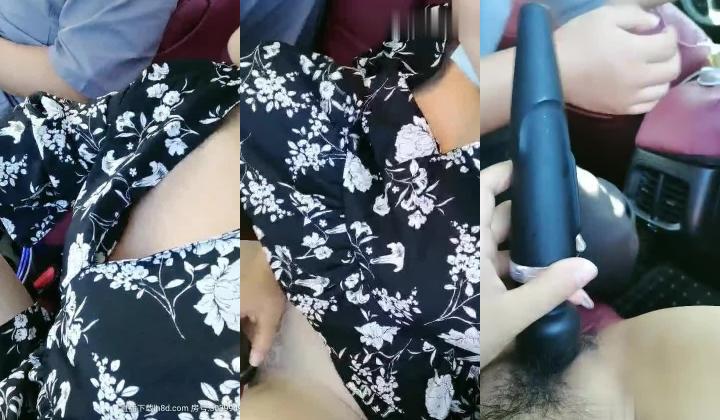 户外勾搭专家〖可可少妇〗和老铁户外车震 老铁羞涩不敢车震 深喉口交裹硬了迫不及待插入 对白有趣 