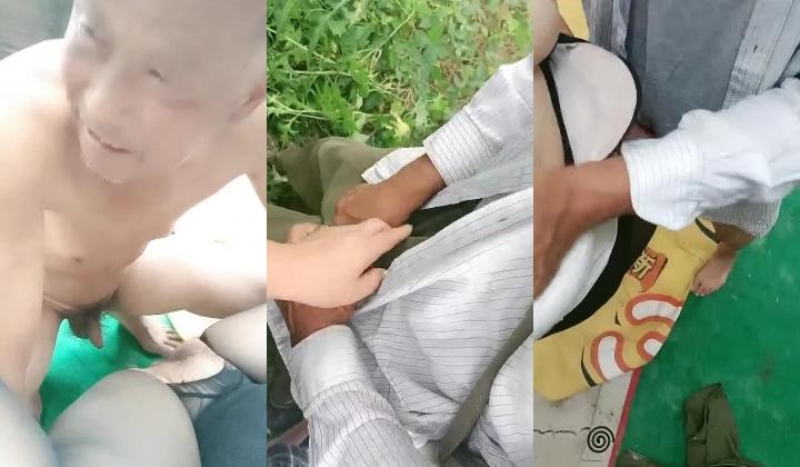 老板娘周日大清早户外勾引个骑三轮车卖辣椒老大爷打野战这逼舔得爽死了大爷