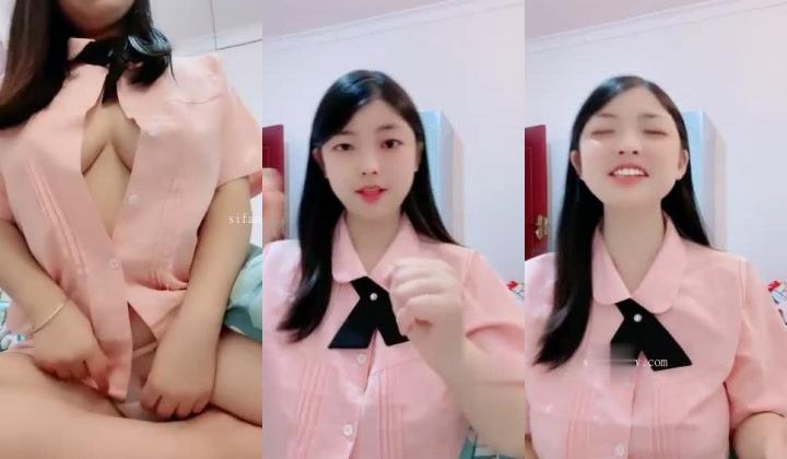 最清纯的学生妹 ️【哎哟团团】穿衬衫系着蝴蝶结~极品巨乳~让人好想扑上去 ️尝尝奶酪！