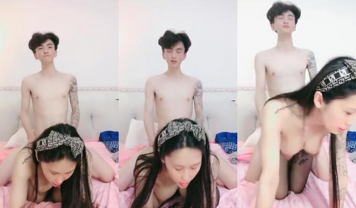 颜值小夫妻全身纹身哺乳期少妇巨乳黑丝长腿喂好奶就开始做爱花样超级多