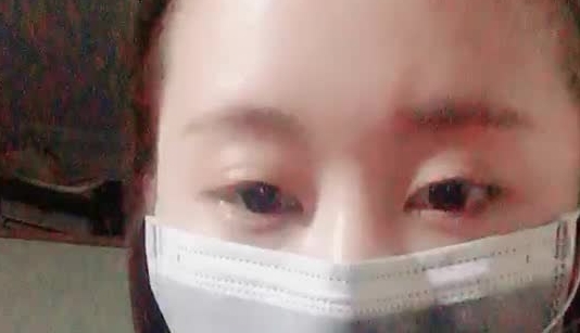逼逼很粉嫩皮肤白皙口罩妹子 漏奶漏逼自摸微毛粉色逼逼