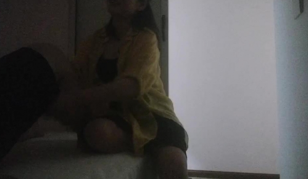 胖哥探花，有几分姿色的少妇，姐姐温柔可亲，白嫩胴体充满荷尔蒙的气息，激情爆操