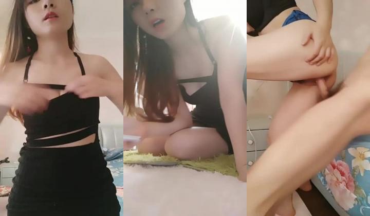 【手机直播精品福利】主播【绝世美人】露脸剧情演绎，化好妆勾引美团外卖小哥，多姿势爆草呻吟夹得好紧