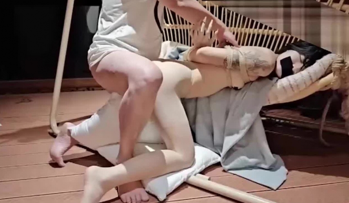 高价购得欢乐谷系列，电梯里的KS训练和马路旁露台的调叫