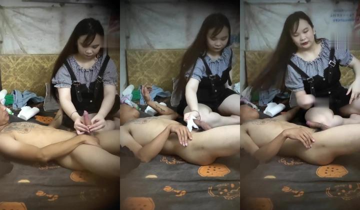【城中村嫖娼】，丰满大奶小胖妹卖淫，每天迎来送往，皮肤真白，小伙子们一个个的排队