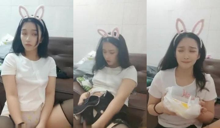 极品高颜冷艳御姐，反差小妈感女主播「金刚护撸娃」「小奶猫」密码房激情淫语撩骚，和姐妹下海大秀，互