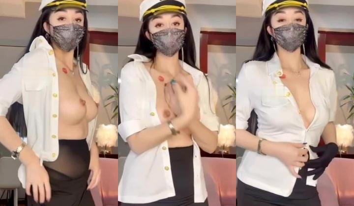 抖音颜值靓女【肉肉天鹅】S身材大长腿，激情裸舞，白虎逼掰逼自慰