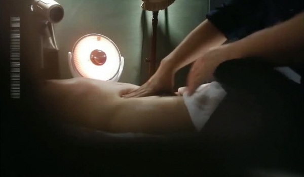 私密保健会所【女子养生SPA】富姐来做护理男技师偷拍给富姐 全裸推油 揉道 手指扣B