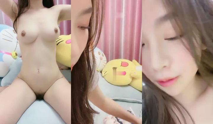 迷倒众生~宅男杀手！~【倾国倾城】我的鸡巴对着她狂甩！令人垂涎三尺，秒杀一切
