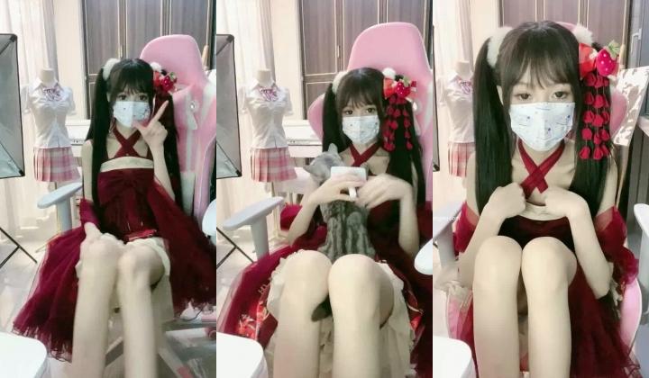 在校高生学妹萝莉【黎酱不爱吃青菜】翘起迷你屁屁 自慰了