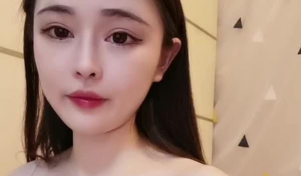 气质甜美酒窝女神每日上线大尺度秀，性感睡衣吧掰开粉穴给你看，浴室洗澡湿身诱惑，呻吟娇喘酥麻非常好
