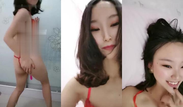哺乳期美少妇【妲己水多多】情趣肚兜跳蛋大黑牛自慰，拨开丁字裤震动出水挤奶，