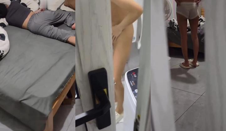 妹妹大半夜喝酒回家被亲哥埋怨妹妹让哥别唠叨哥哥一气之下冲进卫生间把正在洗澡的妹妹强上了