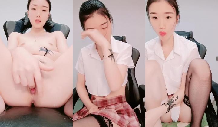 成都模特下海！【泡泡小水丫】天价收费房，喷水几十次，看着挺清秀，这么牛逼