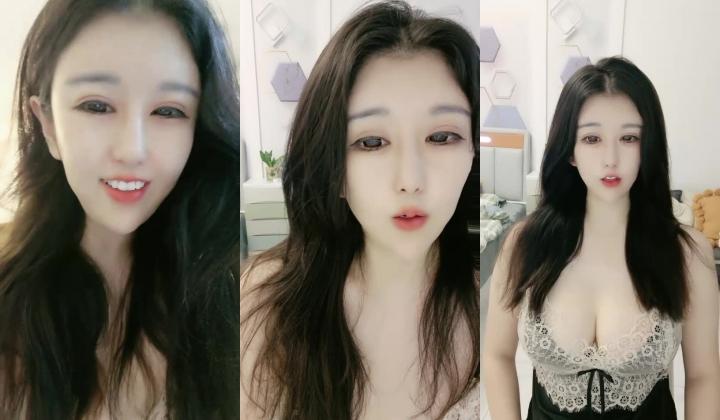 白皙大胸妹直播 漂亮脸蛋大胸翘臀揉奶诱惑 看着看着就射了