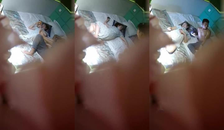 最新流出酒店安防摄像头偷拍 连衣裙小美女和健壮猛男开房相互给对方按摩啪啪