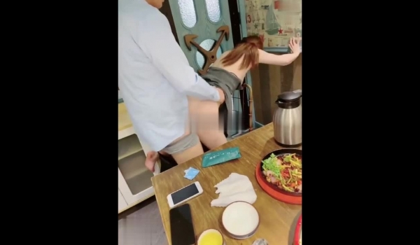 绿帽狂暴君S调教女奴爆操群交第三季