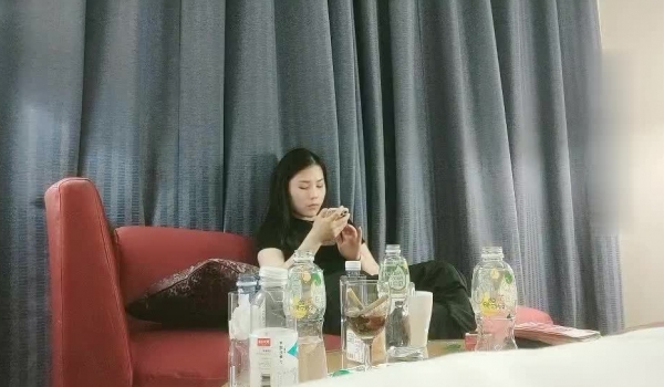 【91沈先生】 深夜约漂亮小姐姐 貌美温柔干开心 附两小时格局讲堂 分享割包皮 泡妞经验
