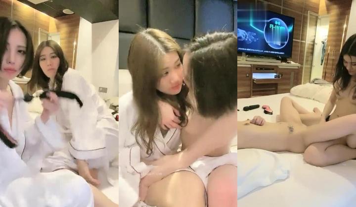 【日本女同兰】最骚女同组抠B互舔 两女一根骚母狗爱SM喝尿 各种道具辅助尽享鱼水之欢