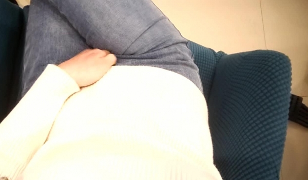 【白嫖探花】，兼职小少妇，胸大听话颇有良家气息，小心翼翼口交女上位，销魂一刻
