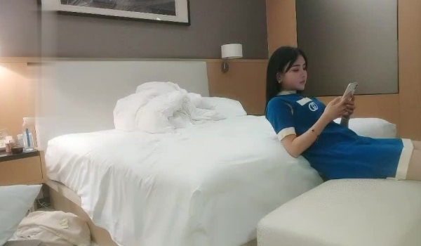 高清录制【李寻欢呀】单日连干2炮 5.5K约的顶级夜总会极品气质美女各种姿势爆操无套内射