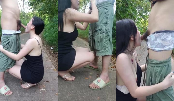 【户外勾引啪啪啪】淫荡姐妹花 偏僻小树林旁 勾搭眼镜小伙 极品白嫩桃子奶 无套啪啪玩得就是心跳