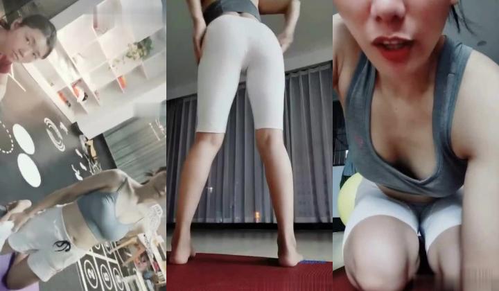 健身教练【好像贾静雯】人如其名 逼里塞跳蛋健身偷偷自慰，指导学员如何健身放松，骚逼就痒得躲起来自