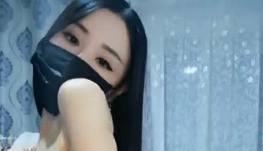 极品长腿巨乳网红女神泡沫与炮友无套激情啪操 美乳圆润 开档丝袜裹硬J8主动骑坐 全程女上骑乘