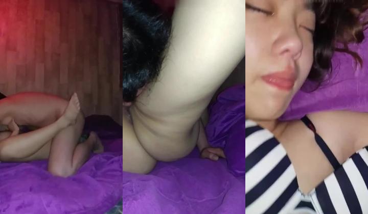 露脸才是王道！大波气质白领御姐与猥琐男友日常啪啪啪露脸自拍视图流出~人前多姿多彩私下大玩各种性爱