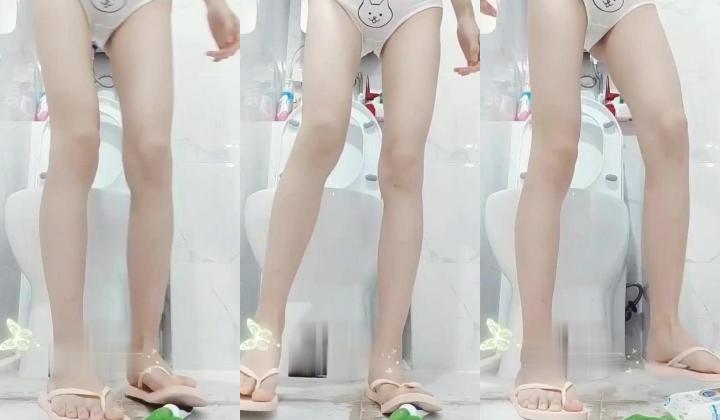 推特颜值福利姬【皮皮娘（又又酱）】第三弹END，19岁超清纯萝莉，白虎嫩穴啪啪内射