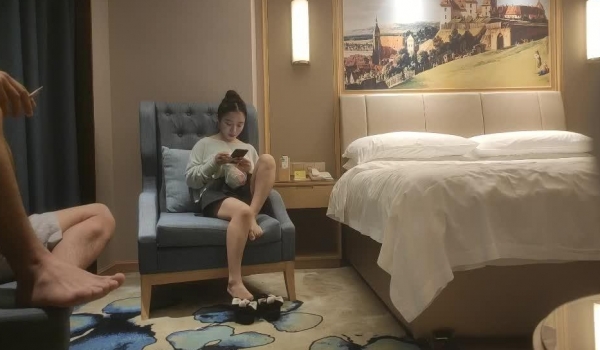 【胖子工作室】周六继续走高端，气质一流小姐姐，付完钱各种摸，各种姿势操一遍，美女很配合爽翻