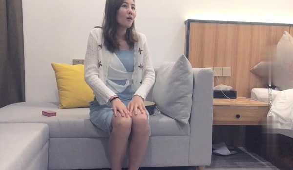 《太子极品探花》太子哥和八戒探花3P酷似张柏芝的少妇