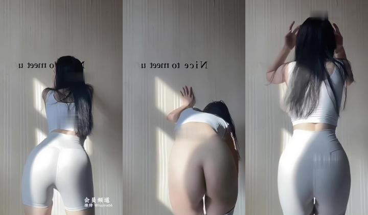 《淫妻少妇控必备》一夜爆火推特顶逼王！极品身材白领美少妇【6金】最新千元频道长时劲曲抖臀裸舞，巴