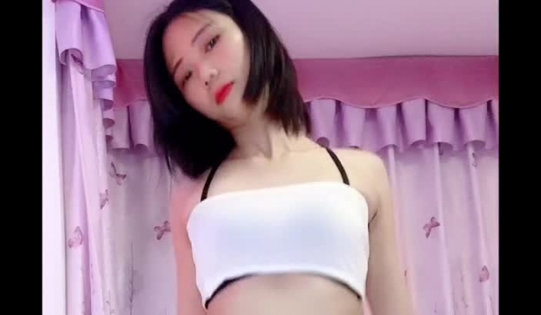 网红泄密！快手20多万粉丝被TA的舞蹈主播【nier】大尺度定制私拍，皮裤裸舞顶胯M腿掰B挑逗~