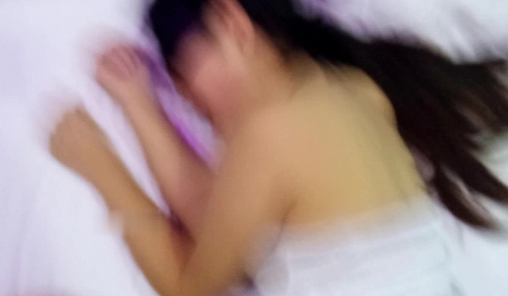 96年丝袜女神先逛街喝酒迷醉然后操逼