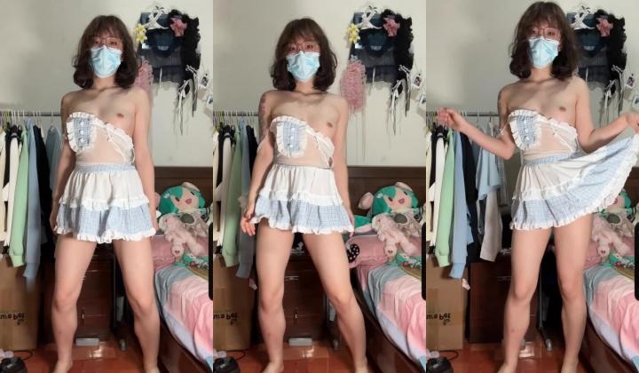青春无敌 推特人气极品萝莉可甜可盐百变舞姬【嗨酱】高价定制完结，裸舞、怼脸紫薇 视觉冲击