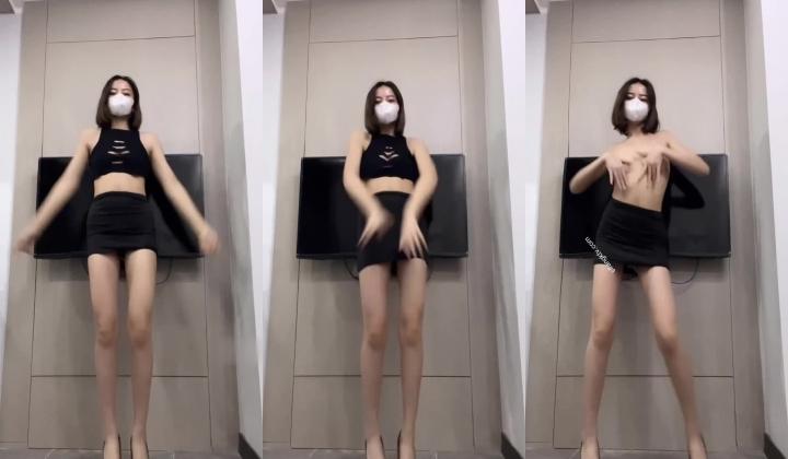 青春无敌 抖音风推特人气极品身材网红女神【小西西】定制福利全集 逆天大长腿鲍鱼抖得要起飞