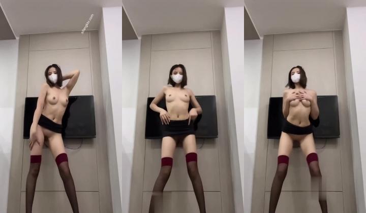 《最新 精品 福利》 青春无敌 抖音风极品身材网红女神【小西西】付费VIP群裸舞完整版 逆天大长