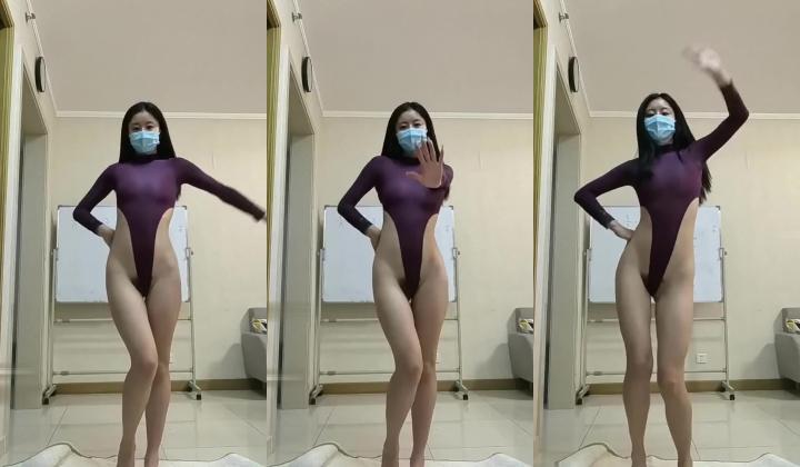 推特大学生嫩妹 云朵有点甜 身材超棒嫩妹，专业舞蹈动感摇摆！定制裸舞5 高差体操服嗨歌舞